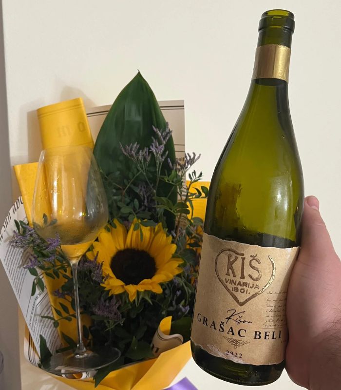 grasac beli weisswein graševina kis rakija vino