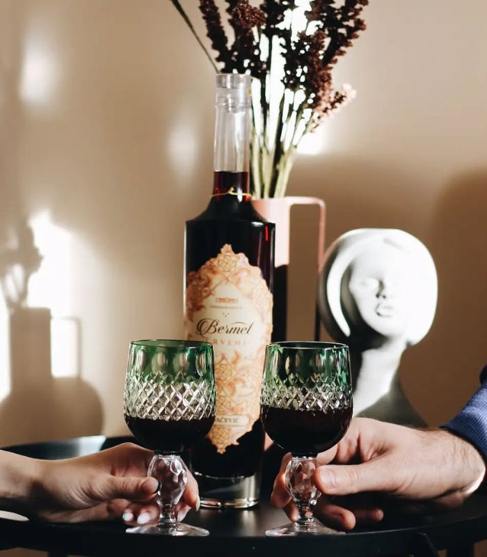 kovacevic crveni bermet kräuterwein rakija vino