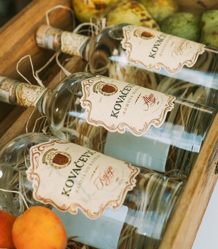 kovacevic kajsija aprikosenbrand rakija vino
