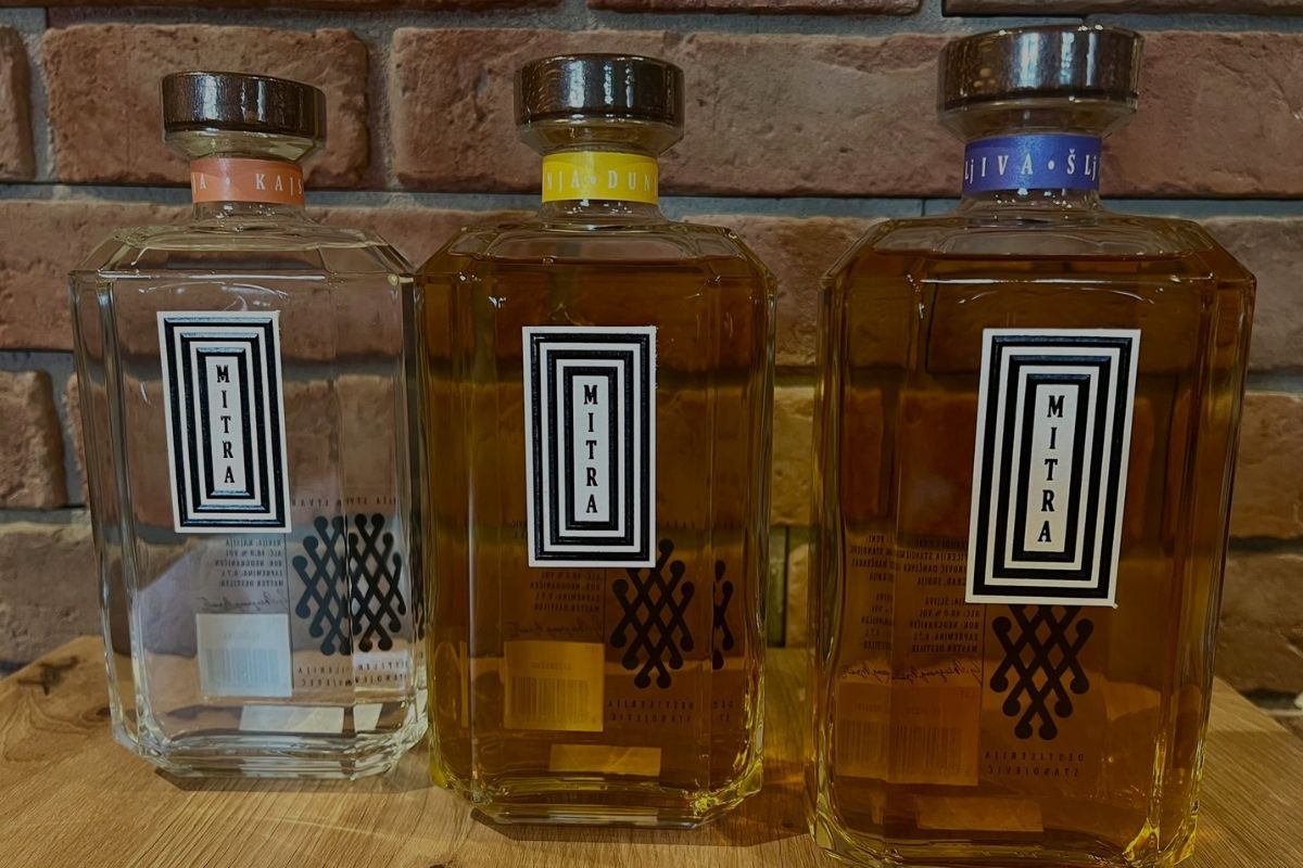 rakija & vino monatsaktion mitra