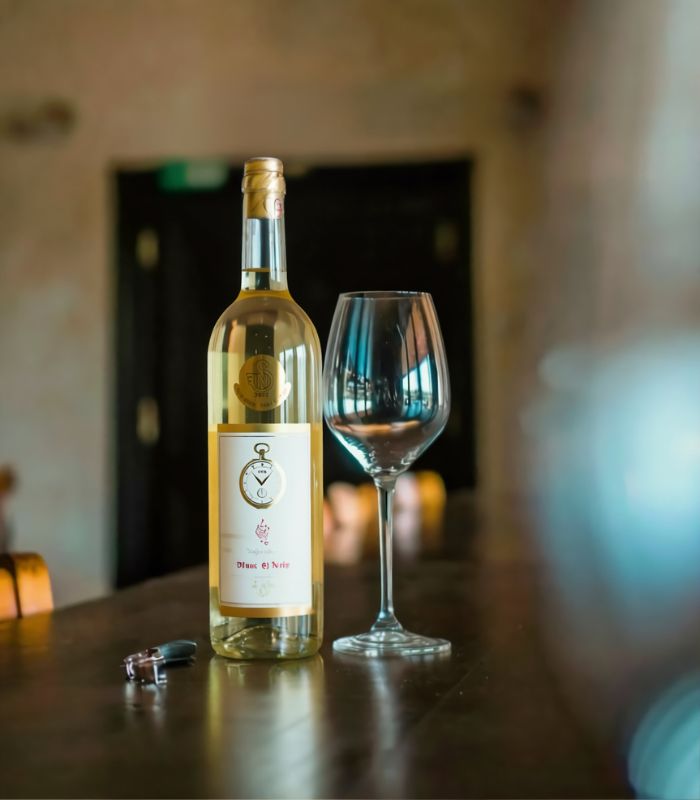 signature blanc de noir weisswein rakija vino