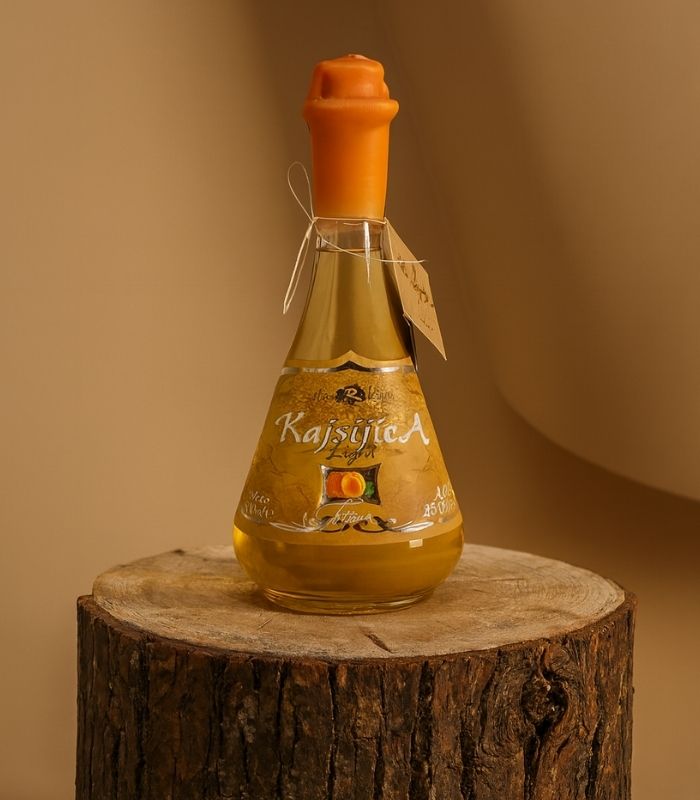 stara rakija kajsijica light aprikosenbrand rakija vino