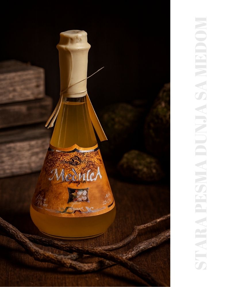 stara rakija mednica light mit honig rakija vino