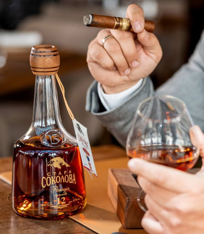 stara sokolova slivovitz 12 j lux serbien rakija vino 1