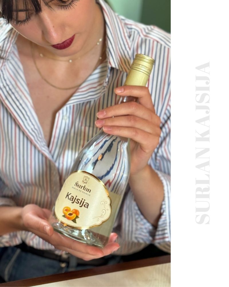 surlan kajsija marillenrakija rakija vino (1)